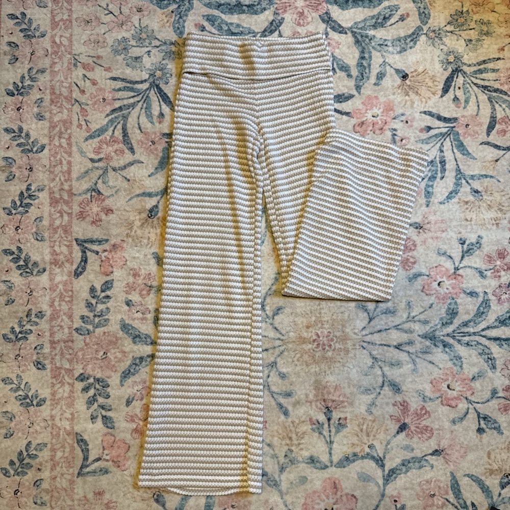 SHEIN Striped Cream and White Leggings